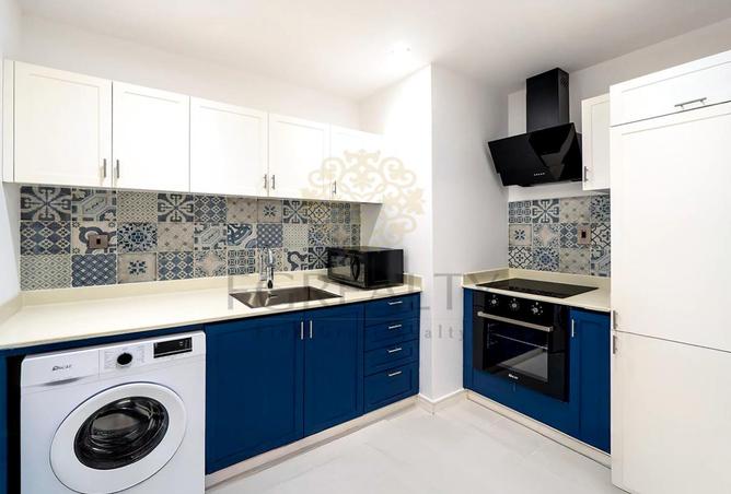 950372 - Property Image 3