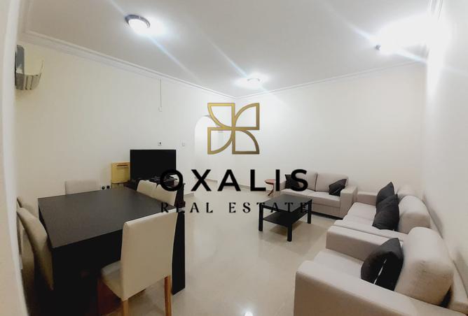 942100 - Property Image 2