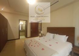 صورةغرفة- غرفة النوم لـ: شقة - 1 غرفة نوم - 2 حمامات للكراء في بناية عبدالله بن سلطان آل ثاني - الطريق الدائري الثالث - السد - الدوحة, صورة 1