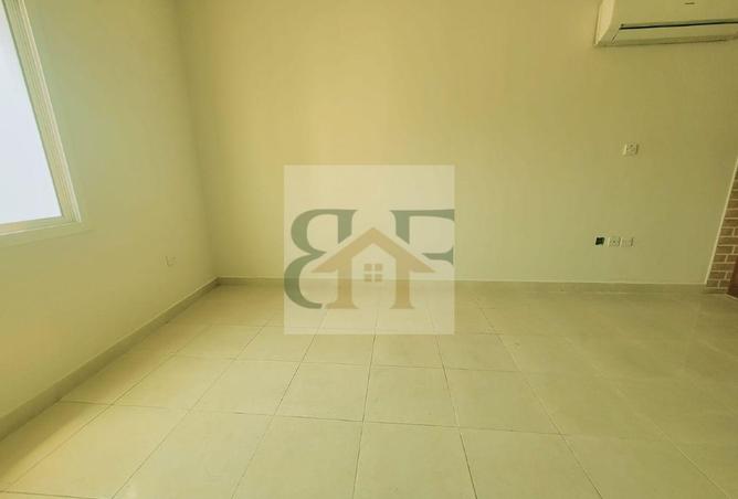 927736 - Property Image 2
