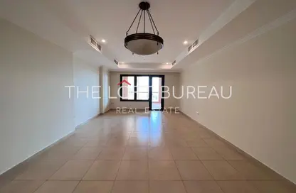 Apartment - 2 Bedrooms - 3 Bathrooms for rent in East Porto Drive - Porto Arabia - The Pearl Island - Doha Apartment - 2 Bedrooms - 3 Bathrooms for rent in East Porto Drive - Porto Arabia - The Pearl Island - Doha
