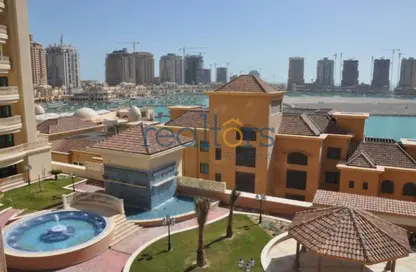 Apartment - 2 Bedrooms - 3 Bathrooms for rent in Tower 9 - Porto Arabia - The Pearl Island - Doha