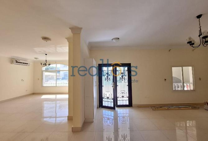 929097 - Property Main Image