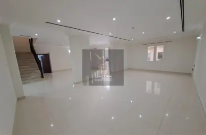 مجمع سكني - 4 غرف نوم - 4 حمامات للايجار في شارع الدانة - مريخ - المريخ - الدوحة
