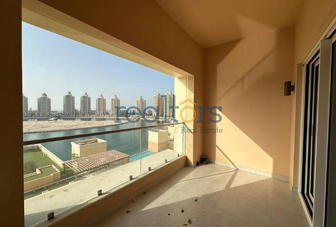 942369 - Property Image 2