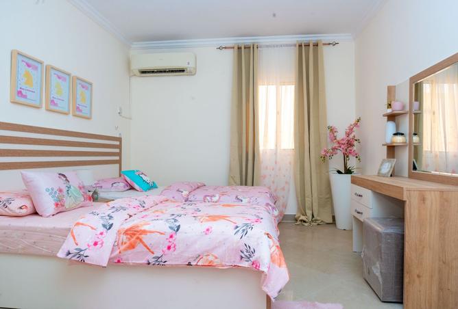 998480 - Property Image 2