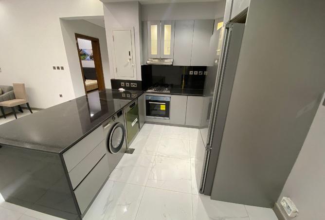 982035 - Property Image 2