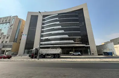 بناية كاملة - استوديو - 8 حمامات للايجار في فريج بن محمود الشمالي - فريج بن محمود - الدوحة