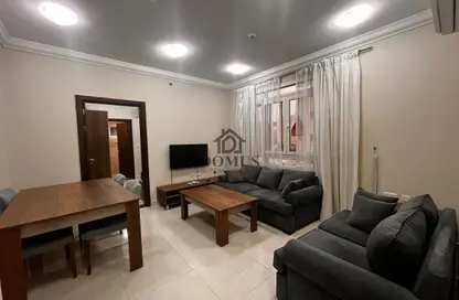 Apartment - 1 Bedroom - 2 Bathrooms for rent in Anas Street - Fereej Bin Mahmoud North - Fereej Bin Mahmoud - Doha