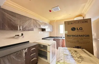 Apartment - 2 Bedrooms - 3 Bathrooms for rent in Al Nasr Street - Al Nasr - Doha