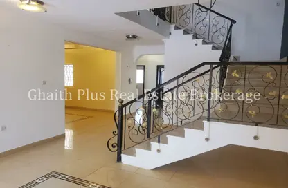 Villa - 5 Bedrooms - 4 Bathrooms for rent in Al Duhail - Al Duhail - Doha