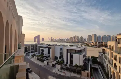 شقة - غرفة نوم - 2 حمامات للايجار في البلاج الجنوبي - البلاج - جزيرة اللؤلؤة - الدوحة