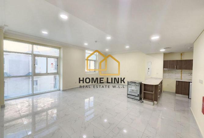 975334 - Property Image 2