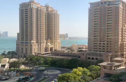 Apartment - 1 Bedroom - 2 Bathrooms for rent in Porto Arabia - The Pearl Island - Doha