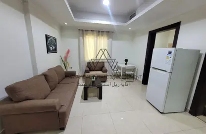 Apartment - 1 Bedroom - 2 Bathrooms for rent in Hadramout Street - Doha Al Jadeed - Doha