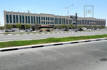 Office Space - Studio - 1 Bathroom for rent in Mamoura 18 - Al Maamoura - Doha