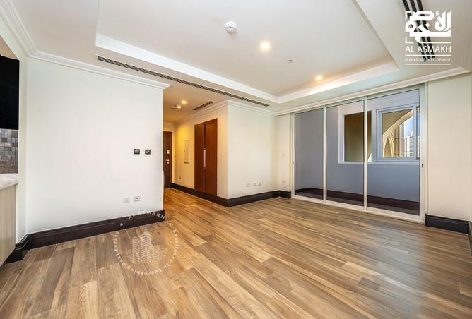 962439 - Property Image 2