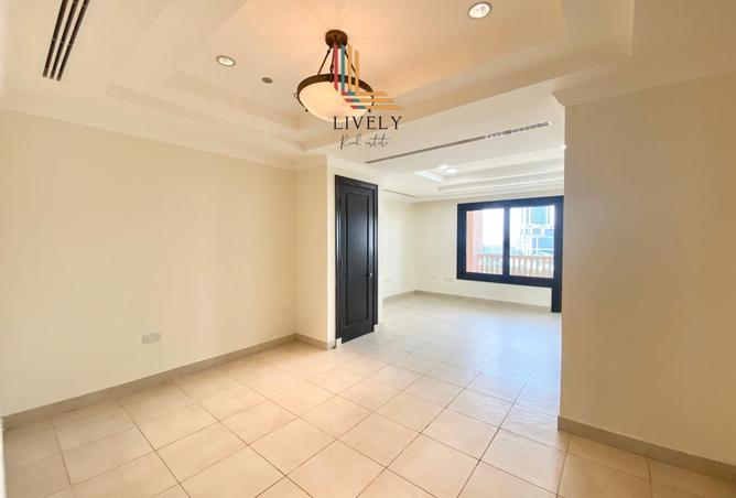 978490 - Property Image 2