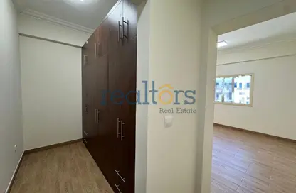 Apartment - 2 Bedrooms - 3 Bathrooms for rent in Al Sadd Road - Al Sadd - Doha