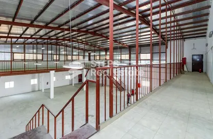 Warehouse - Studio - 4 Bathrooms for rent in Industrial Area 4 - Industrial Area - Industrial Area - Doha