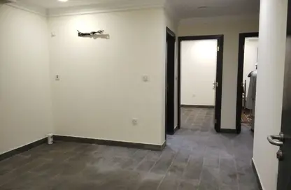 Apartment - 2 Bedrooms - 2 Bathrooms for rent in Old Al Ghanim - Al Ghanim - Doha
