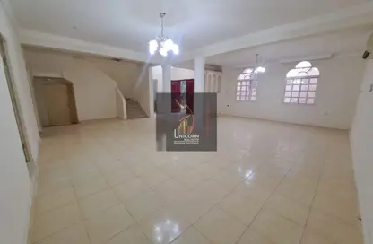 Compound - 4 Bedrooms - 3 Bathrooms for rent in Al Thumama - Al Thumama - Doha