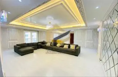 Apartment - 3 Bedrooms - 4 Bathrooms for sale in One Porto Arabia - Porto Arabia - The Pearl Island - Doha