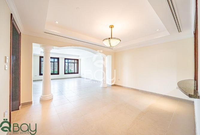 955102 - Property Image 3