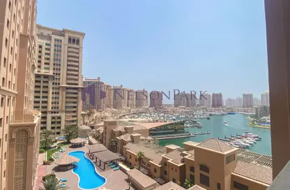Apartment - 2 Bedrooms - 3 Bathrooms for sale in West Porto Drive - Porto Arabia - The Pearl Island - Doha