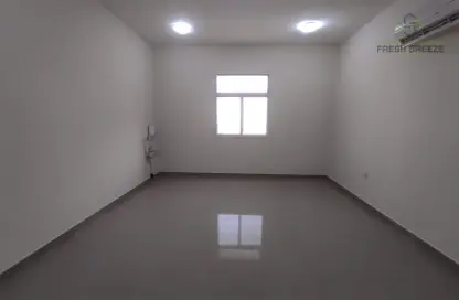 Apartment - 2 Bedrooms - 2 Bathrooms for rent in Al Mansoura - Al Mansoura - Doha