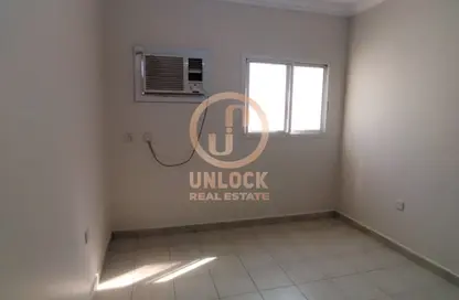 Labor Camp - Studio - 7 Bathrooms for rent in Industrial Area - Industrial Area - Doha