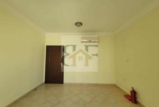 933490 - Property Image 3