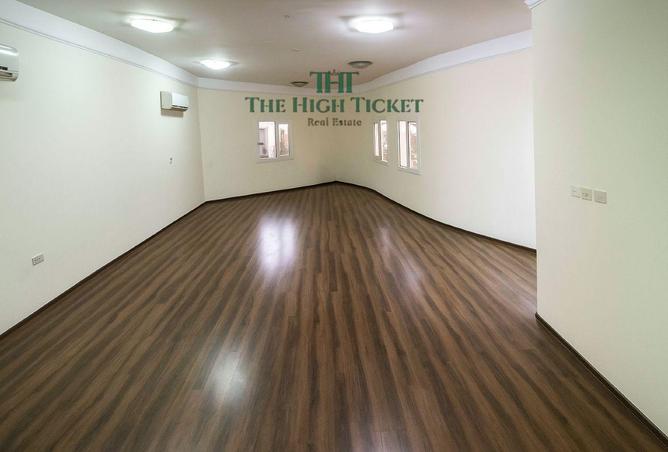 934391 - Property Image 2