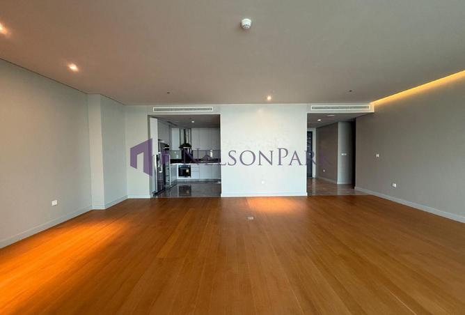 970421 - Property Image 2