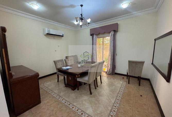 942075 - Property Image 2