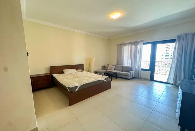 936998 - Property Image 2