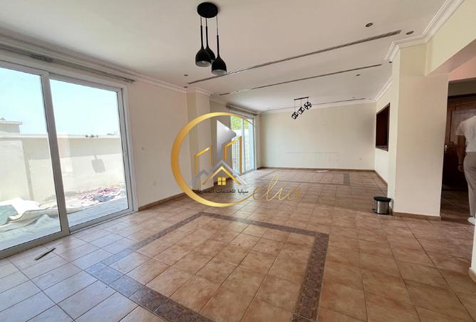 937708 - Property Main Image