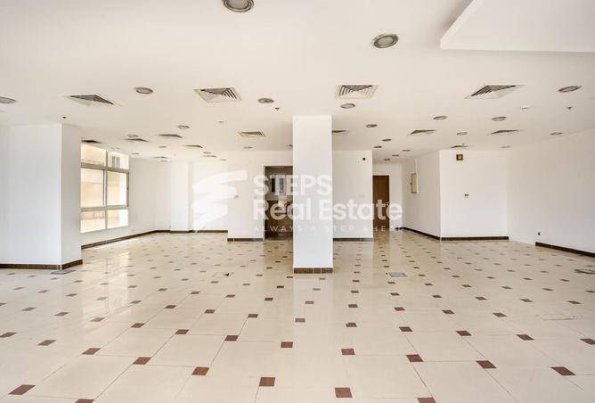 954157 - Property Main Image