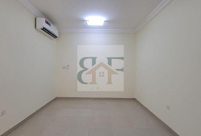 994266 - Property Image 3