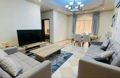 شقة - 2 غرف نوم - 2 حمامات للايجار في شارع ثابت بن زايد - المنصورة - الدوحة