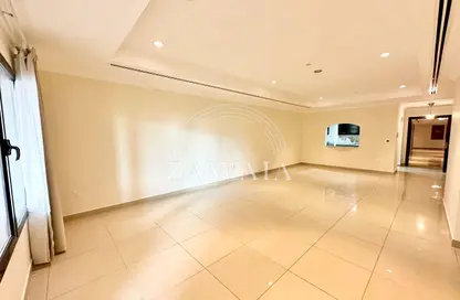 Apartment - 1 Bedroom - 2 Bathrooms for rent in East Porto Drive - Porto Arabia - The Pearl Island - Doha