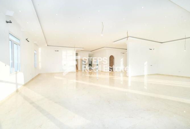 947815 - Property Image 3