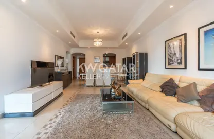 Apartment - 2 Bedrooms - 2 Bathrooms for rent in West Porto Drive - Porto Arabia - The Pearl Island - Doha