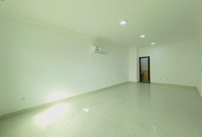 945193 - Property Main Image