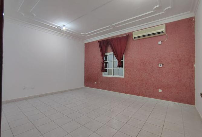 909096 - Property Image 3