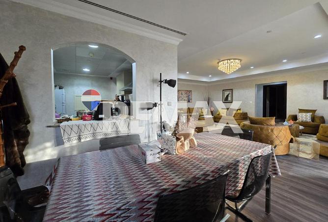 970077 - Property Image 2