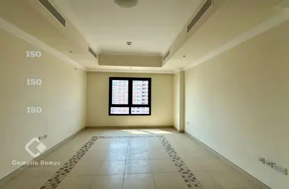 Apartment - 1 Bedroom - 2 Bathrooms for rent in East Porto Drive - Porto Arabia - The Pearl Island - Doha