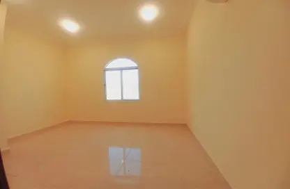 Apartment - 1 Bedroom - 1 Bathroom for rent in Umm Ghwailina Comm - Umm Ghuwalina - Umm Ghuwailina - Doha Apartment - 1 Bedroom - 1 Bathroom for rent in Umm Ghwailina Comm - Umm Ghuwalina - Umm Ghuwailina - Doha
