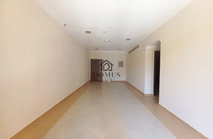 Apartment - 3 Bedrooms - 3 Bathrooms for rent in Thabit Bin Zaid Street - Al Mansoura - Doha
