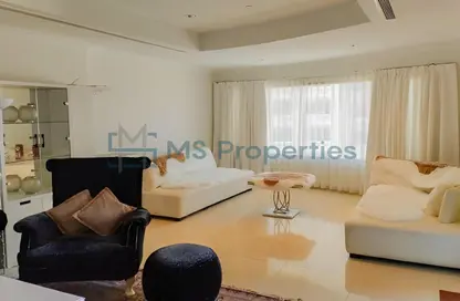 Apartment - 1 Bedroom - 2 Bathrooms for rent in West Porto Drive - Porto Arabia - The Pearl Island - Doha